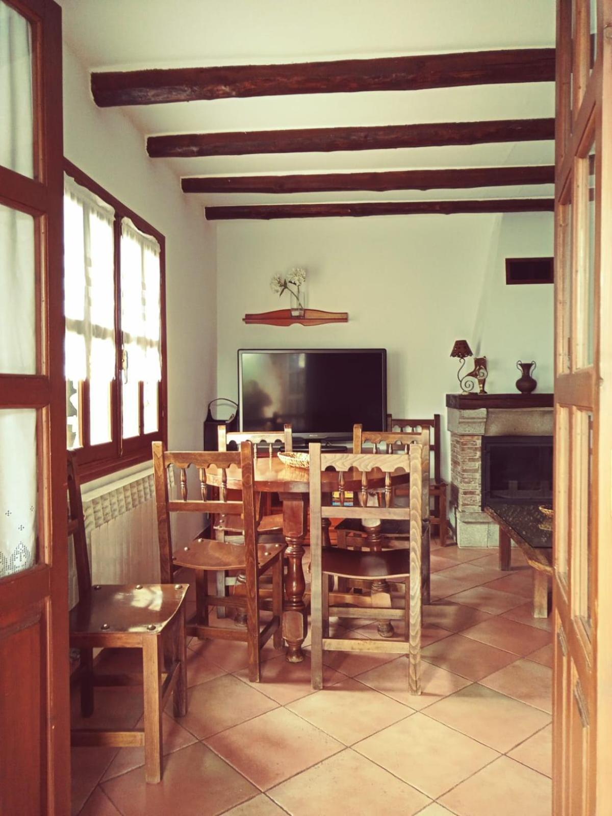 La Simona Casa Rural Perales del Puerto Eksteriør billede